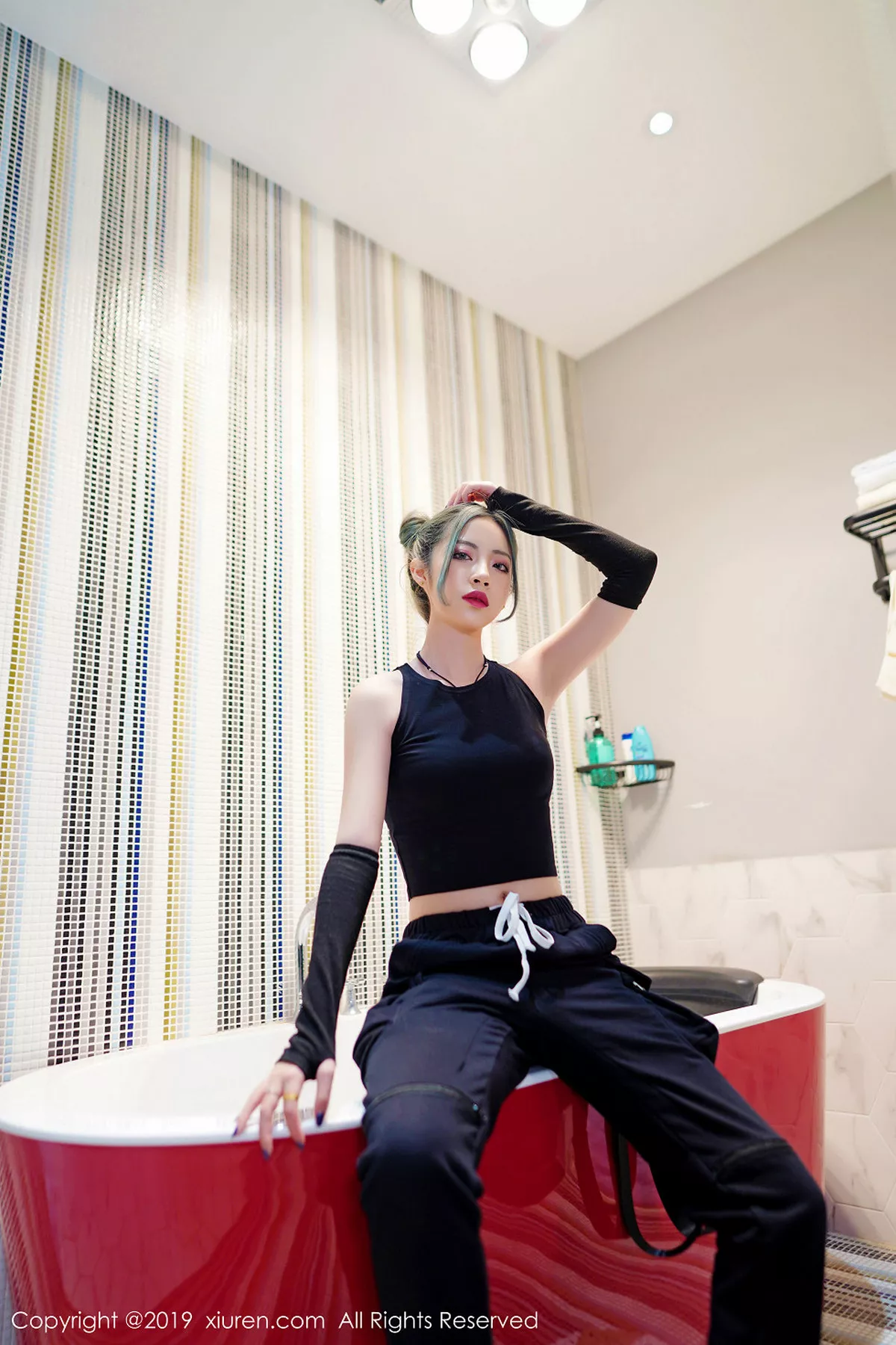 [XiuRen秀人网]第1644期贾诗晗写真-秀人资源网